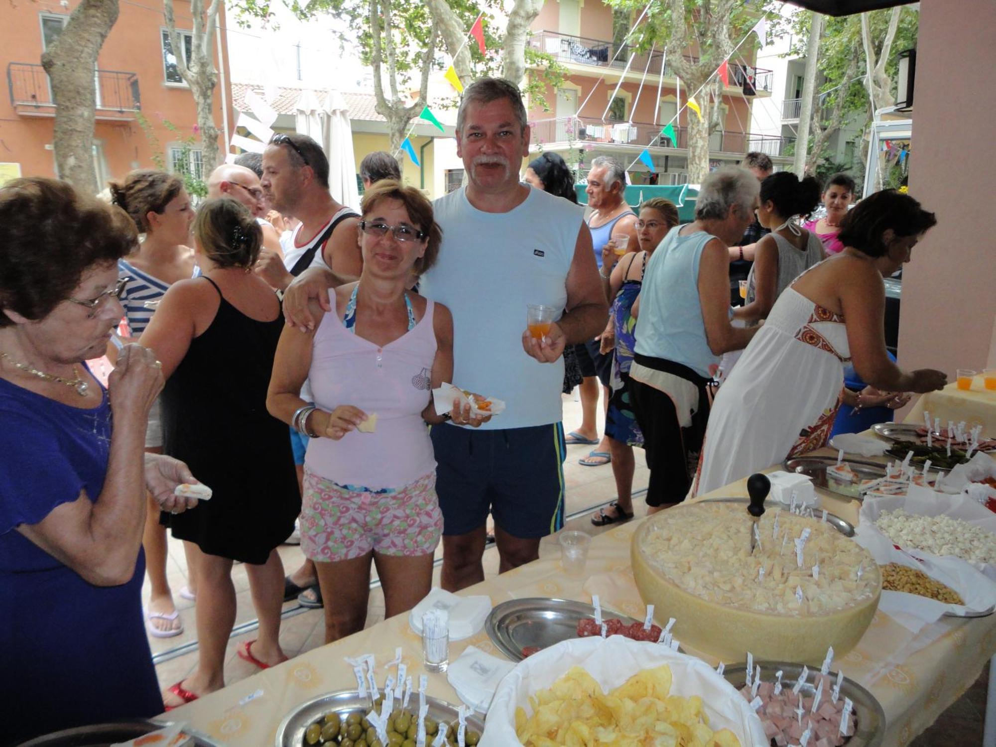 Hotel Euromar Rimini Bagian luar foto