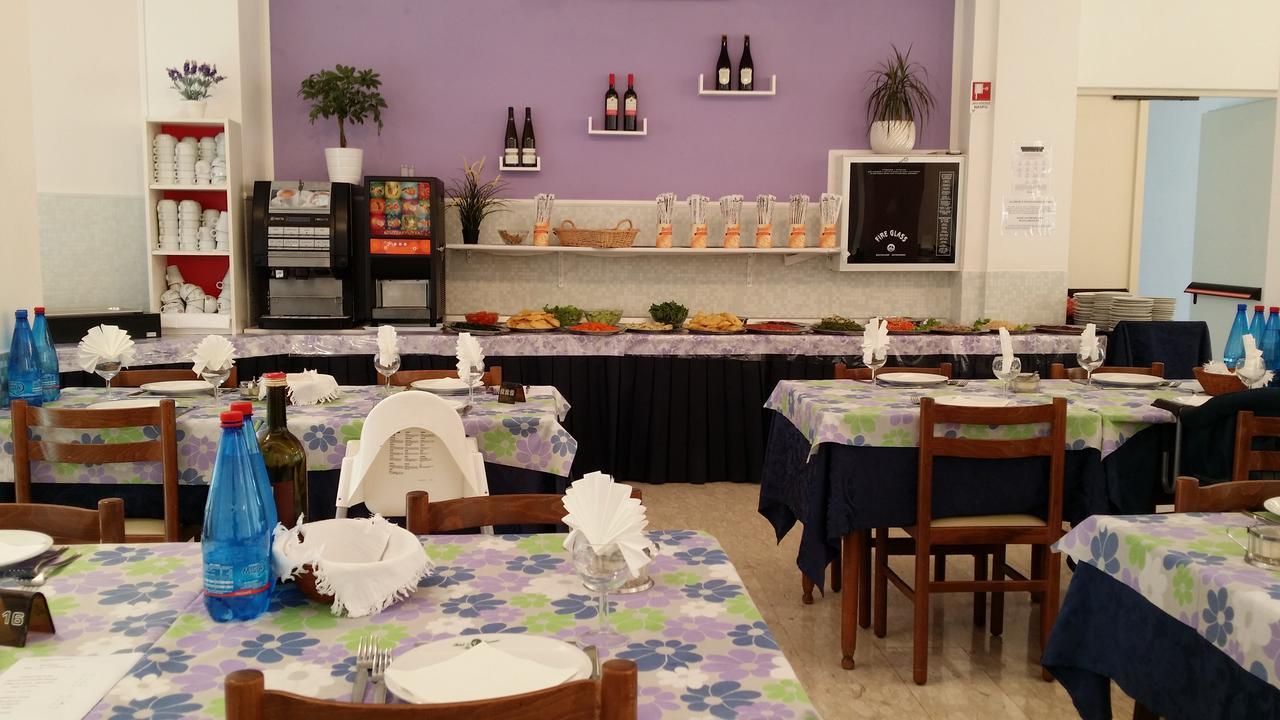 Hotel Euromar Rimini Bagian luar foto