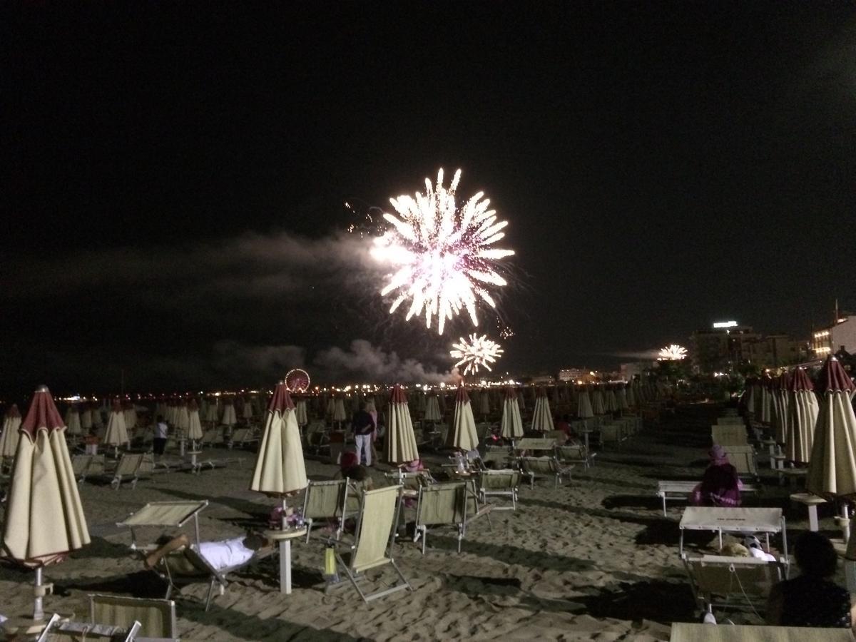 Hotel Euromar Rimini Bagian luar foto