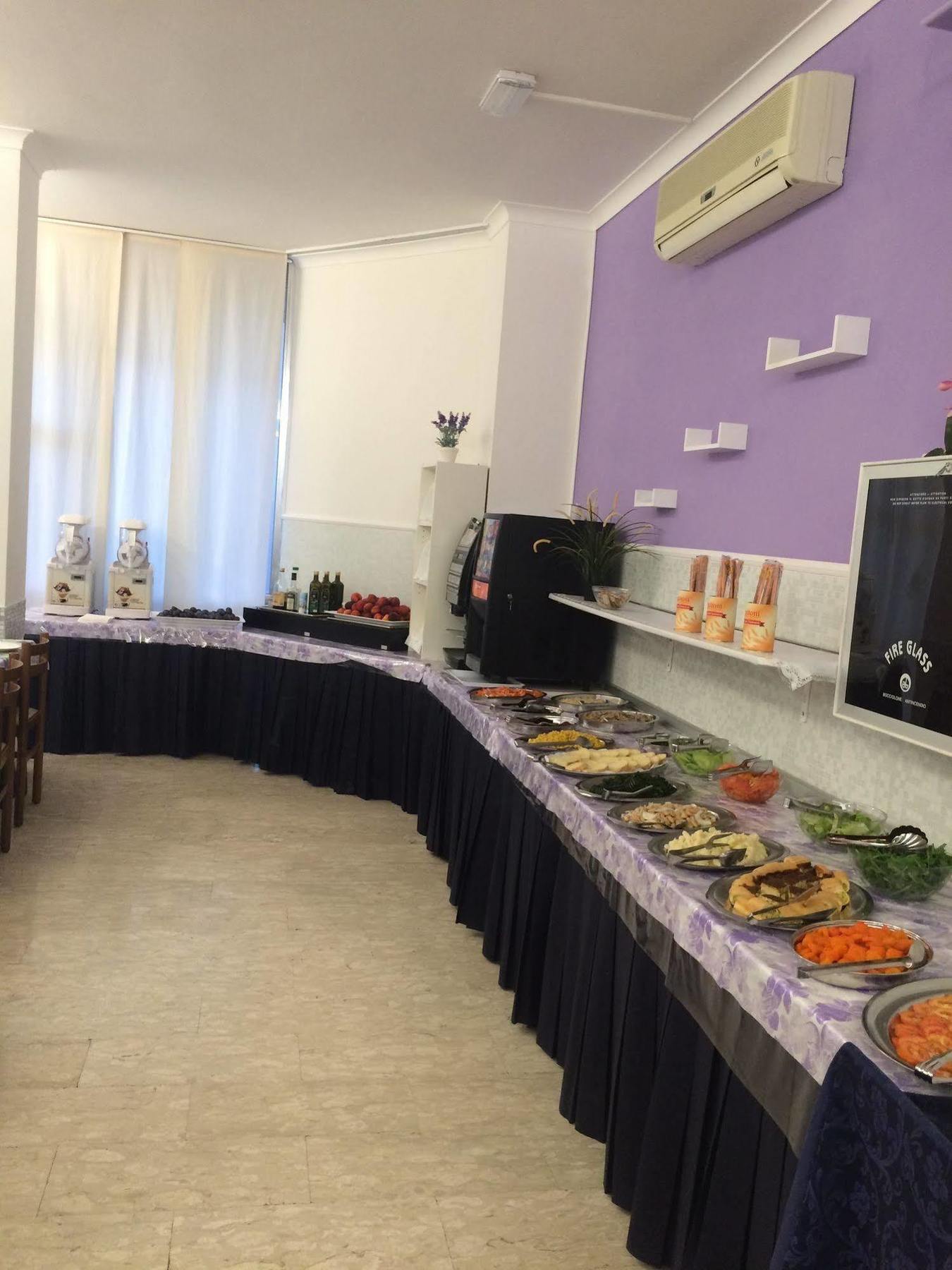 Hotel Euromar Rimini Bagian luar foto
