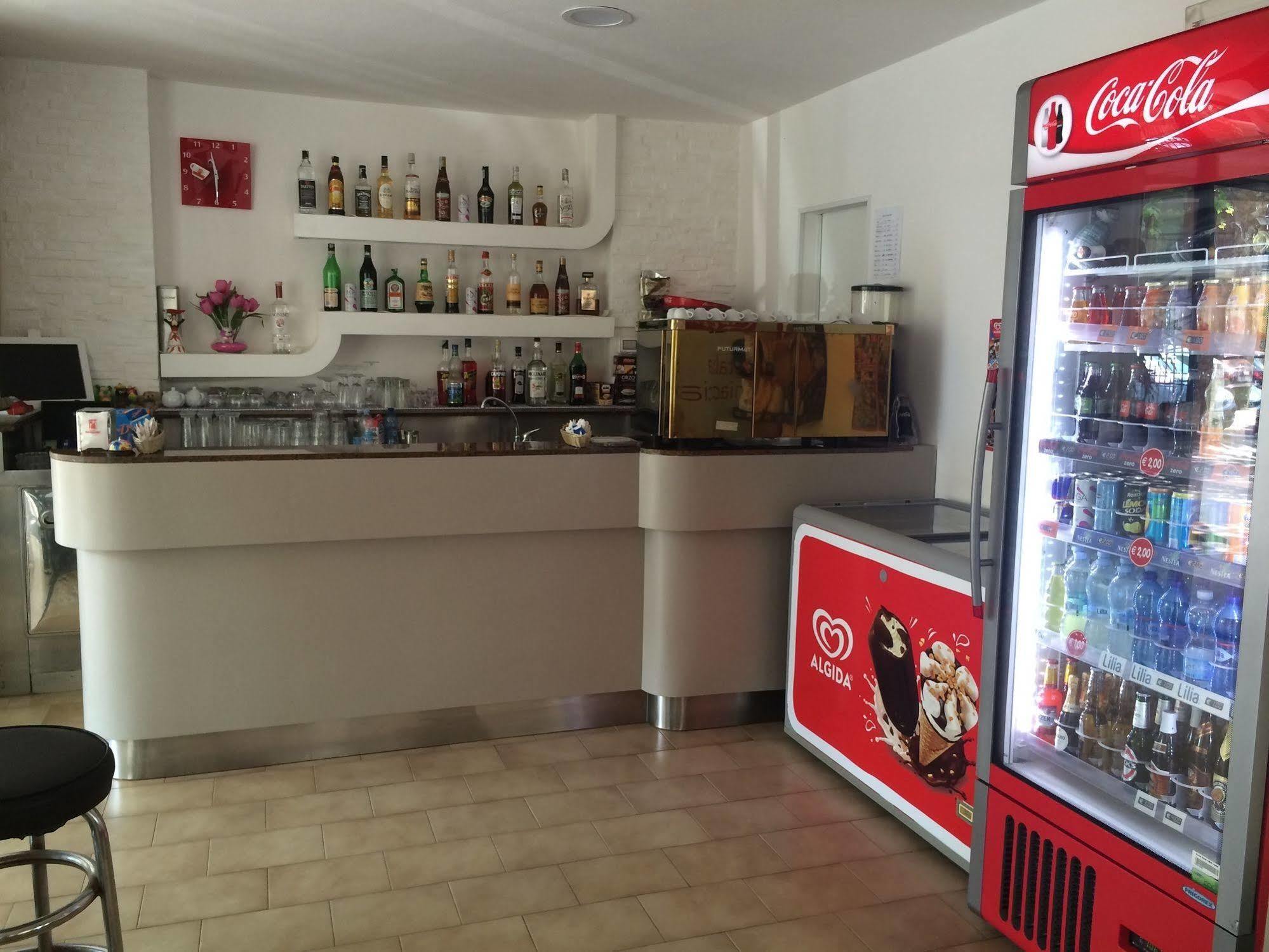 Hotel Euromar Rimini Bagian luar foto
